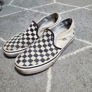 Vans Women's Black and White Checkered Slip-On Shoes